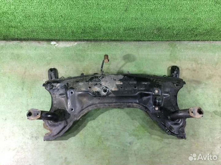 Балка подвески передняя Toyota Passo KGC30 1KR-FE