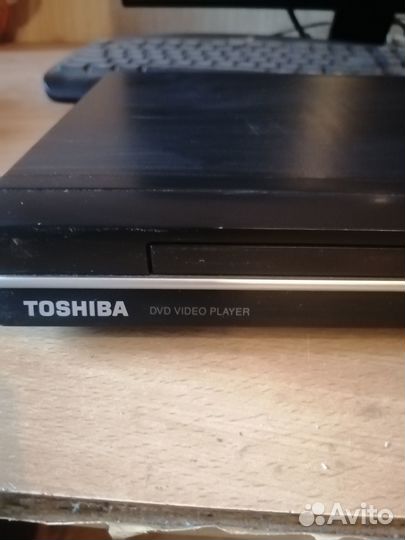 Видеомагнитофон toshiba