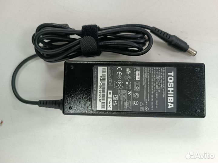 Блок питания для ноутбука toshiba 15V 5A оригинал