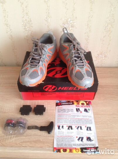 Кроссовки на роликах Heelys