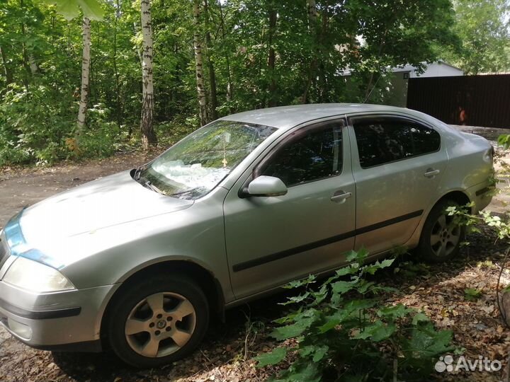 Skoda Octavia 1.6 МТ, 2008, 170 000 км
