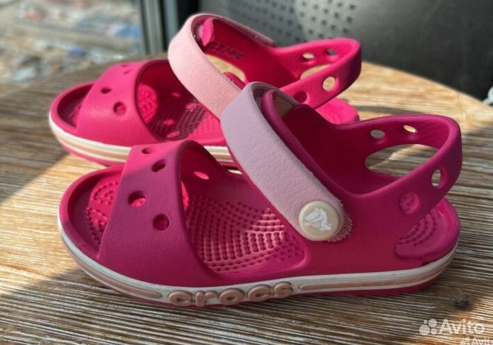 Сандалии Crocs C7
