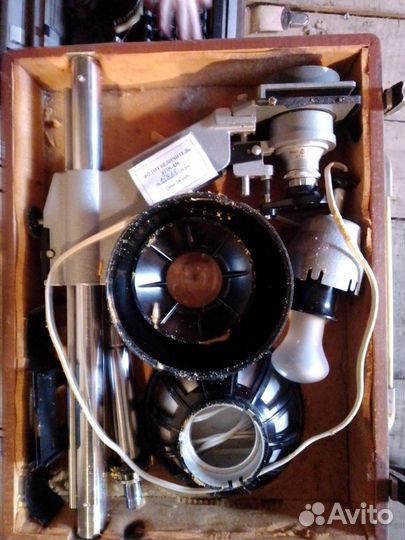 Фотоувеличитель СССР,в чемодане,в отл сост