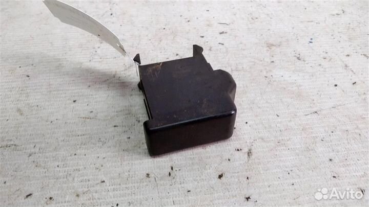 Заглушка кнопки управления Audi 80 B2 78-84г