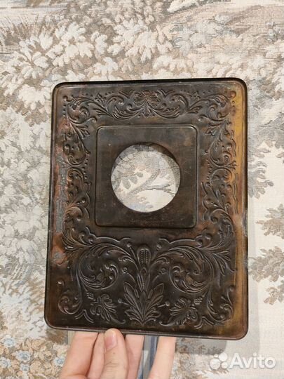 Подрозетник. Латунная советская рама