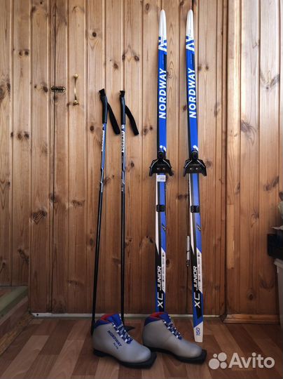 Юниорский лыжный комплект