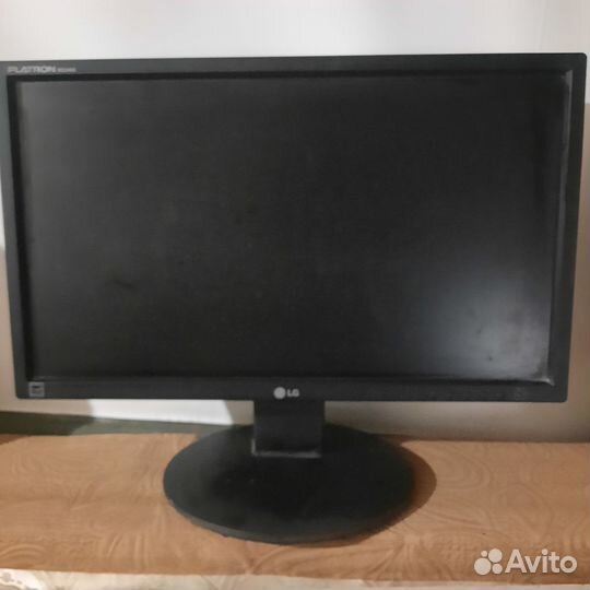 Монитор для компьютера 22 дюйма LG W2246 S-BF