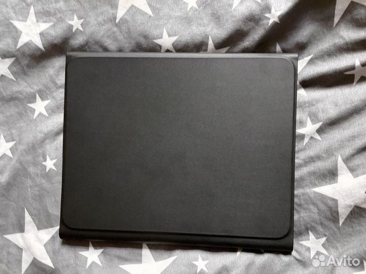 Чехол на iPad