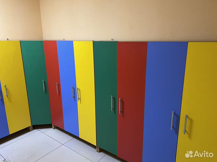 Шкафчики для раздевалки для детского сада б/у