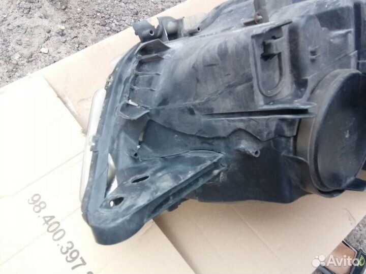 Передние фары ситроен с 4 B 7