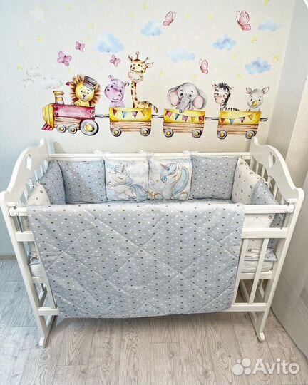 Комлект в кроватку для мальчика premium