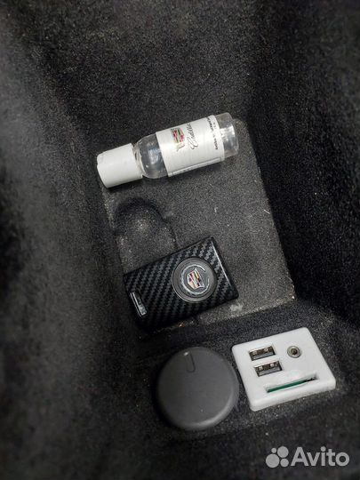 Консоль салона Cadillac SRX, 2013