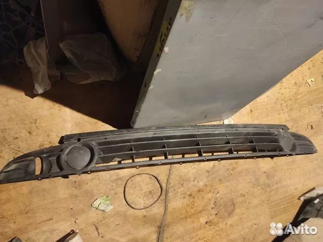 Решетка переднего бампера LADA Priora