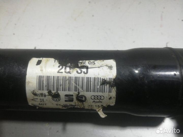 Привод (полуось) правый Skoda Octavia A5