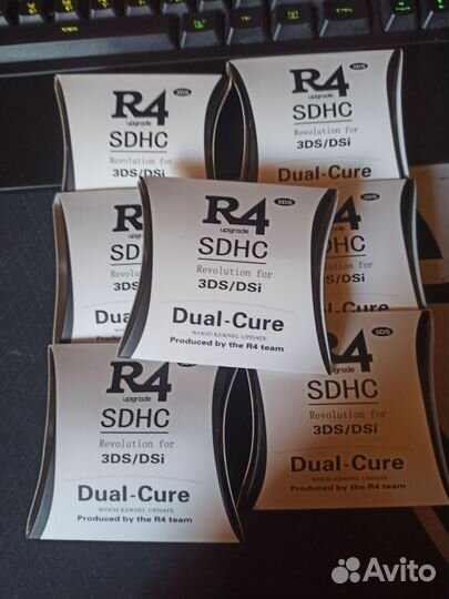 Флеш-картридж R4 для Nintendo DS / 3ds