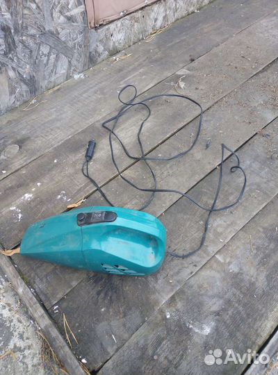 Автомобильный пылесос