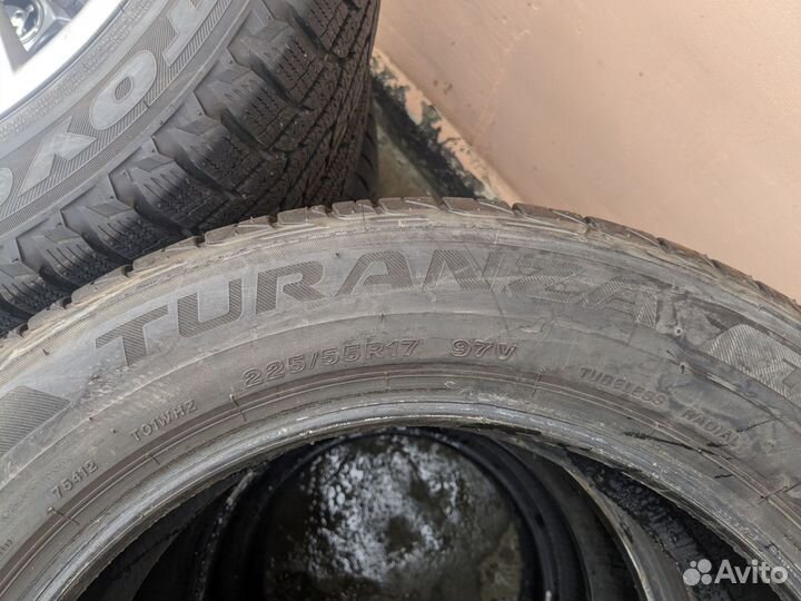 Bridgestone Turanza T001 225/55 R17