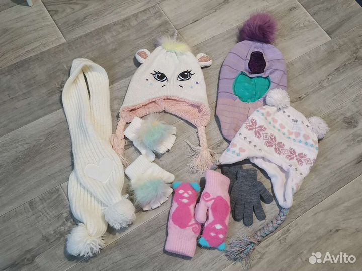 Шапки, варежки, перчатки, шарф