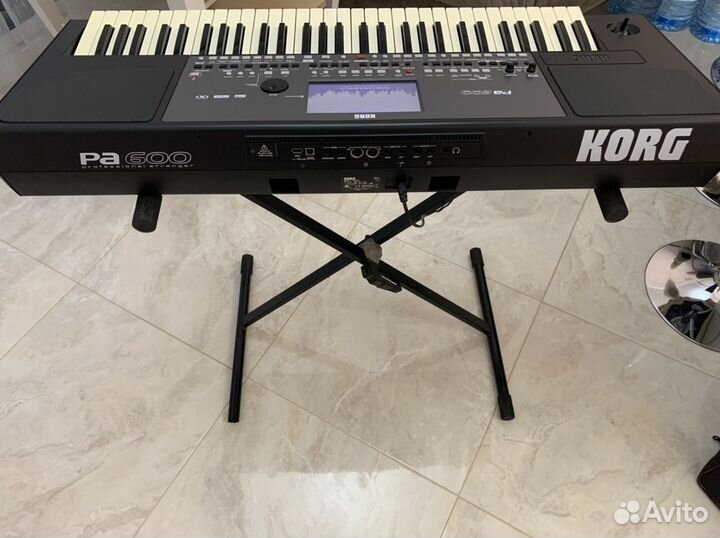 Синтезатор korg Pa600