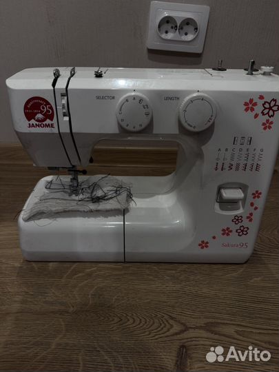 Машинка швейная janome sacura 95