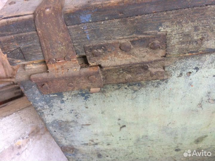 Сундук деревянный старинный