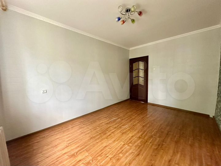 2-к. квартира, 57 м², 2/9 эт.