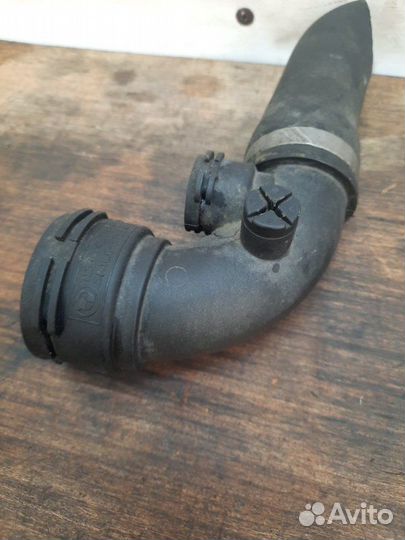 Фланец (тройник) системы охлаждения Bmw 3 хэтчбэк