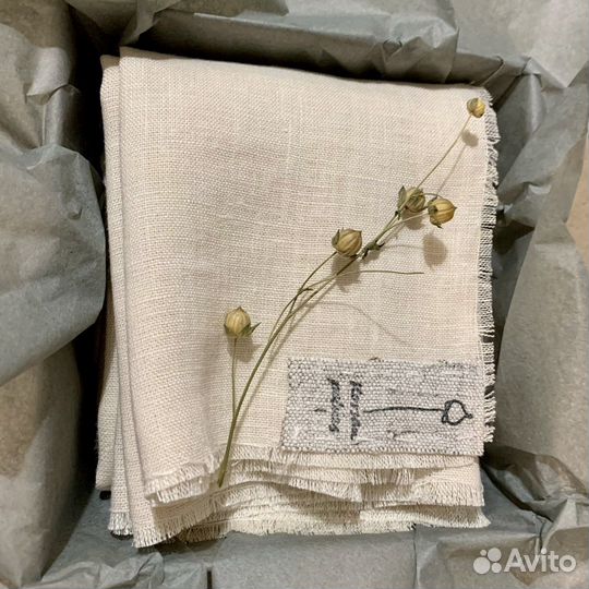 Льняной палантин ручной работы