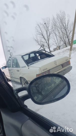 Mercedes-Benz 190 (W201) 2.0 МТ, 1988, битый, 40 000 км