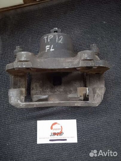 Суппорт передний левый на Nissan