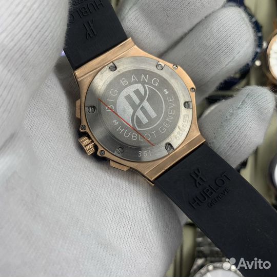 Часы Hublot для любимых девушек