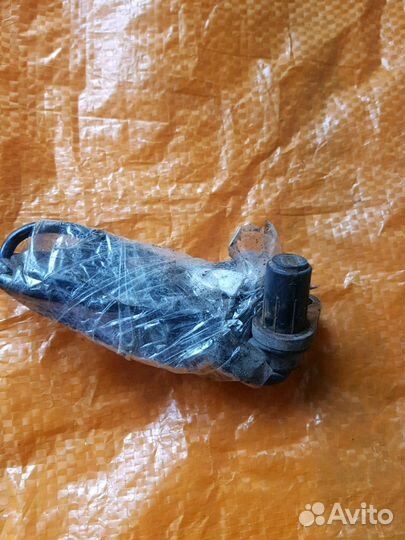 Датчик ABS передний правый Nissan Maxima А33