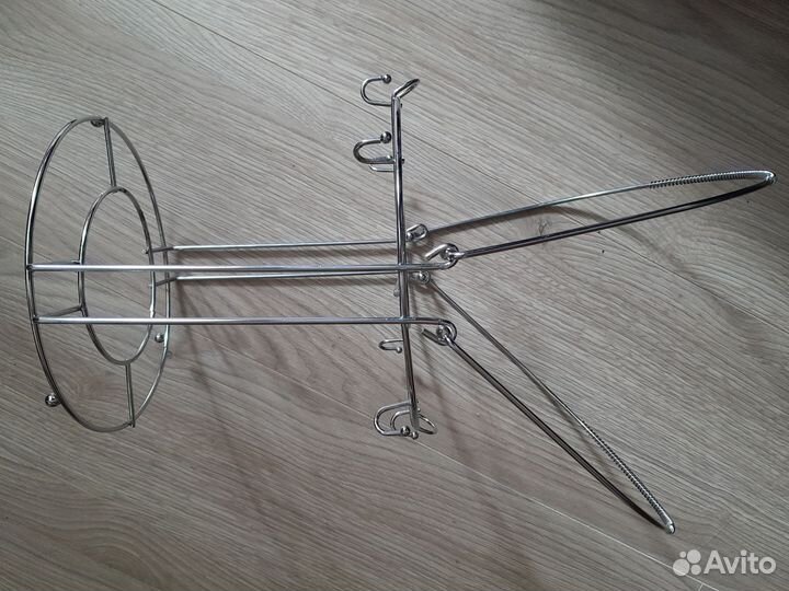 Подставки для чайного сервиза, кружек и чашек