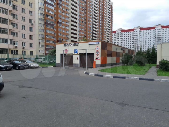 Машиноместо, 14 м²