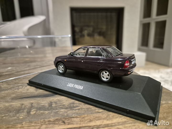 LADA priora 1/43 Deagostini