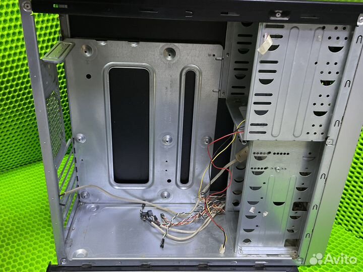 Корпус с большим вентилятором