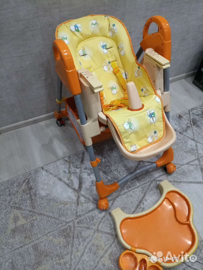 Стульчик для кормления