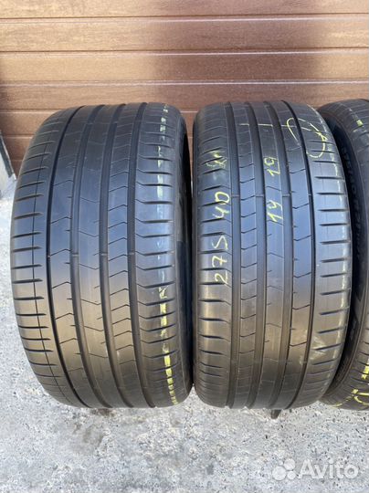 Pirelli P Zero PZ4 315/35 R21 и 275/40 R21