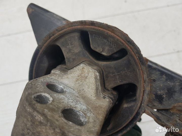 Опора двигателя Kia Rio 2 G4EE 2005