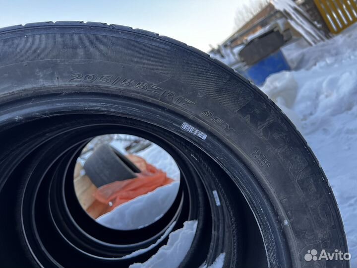 Roadstone N8000 205/55 R17