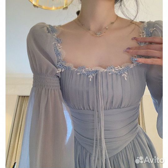 Нарядное платье