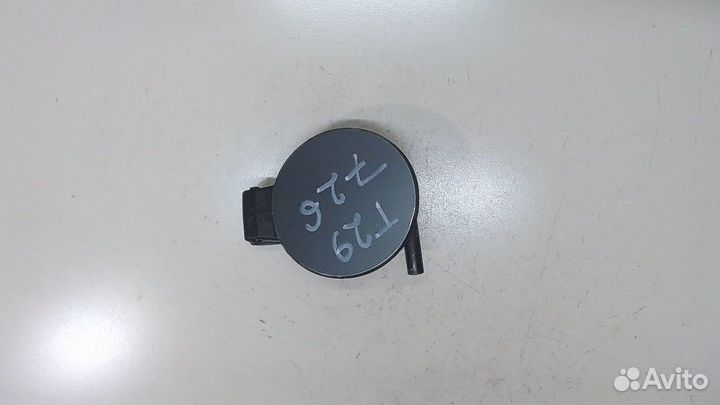 Лючок бензобака Volkswagen Touran, 2011