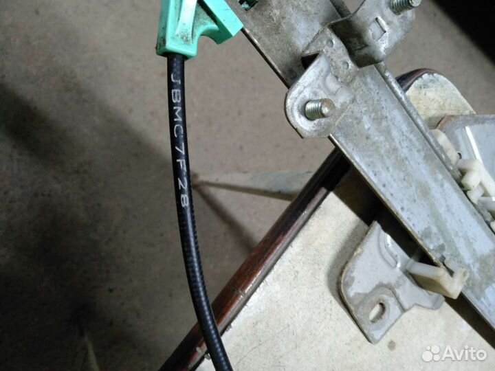 Стеклоподъемник киа рио 2 левый пр.передний