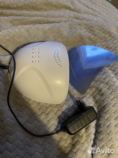 Лампа для ногтей