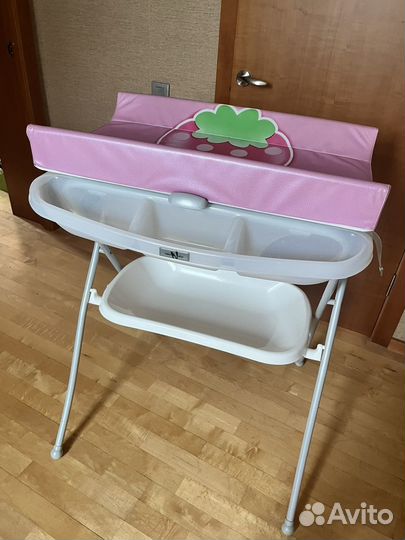 Пеленальный столик с ванночкой