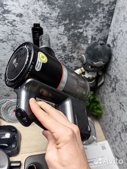 Вертикальный пылесос LG A9N-masterx