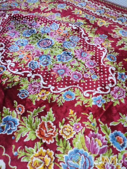 Плюшевые покрывало ковер