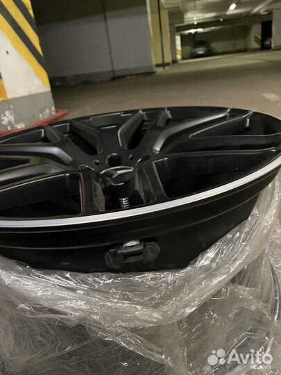 Диски R22 AMG GLE 6.3 V167 Mercedes A2924012500