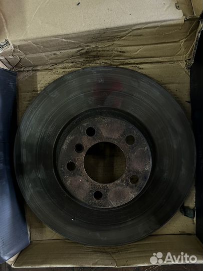 Передние тормозные диски BMW E70