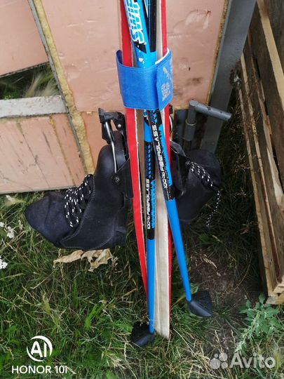 Беговые лыжи